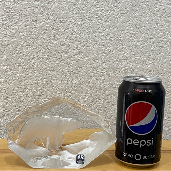 Mats Jonasson Sweden Full Lead Crystal Clear Polar Bear Signed Paperweight - Picture 3 of 12